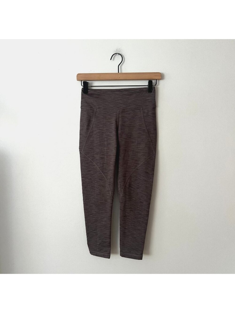 Patagonia Women's Centered Cropped Gray Side Pocket Leggings Women's Size XS